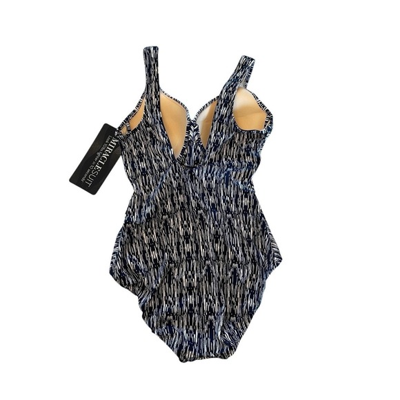 Miraclesuit Women's Silver Shores Criss‎ Cross Escape Swimsuit Size 14 $200 - Picture 2 of 5